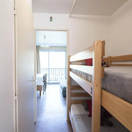 Pour 4 Pers Avec Balcon Et Parking Pres De - Fr-1-296-223