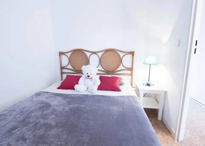 Pour 4 Pers Avec Balcon Et Parking Pres De - Fr-1-296-223 Saint-Lary-Soulan